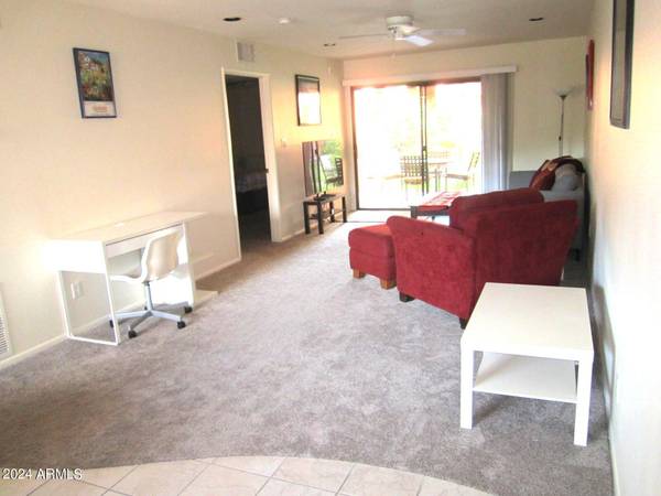 Phoenix, AZ 85032,12222 N PARADISE VILLAGE Parkway #106