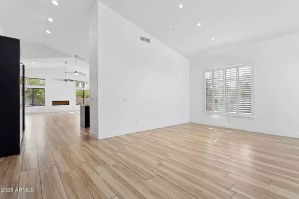 Paradise Valley, AZ 85253,5403 E CANNON Drive