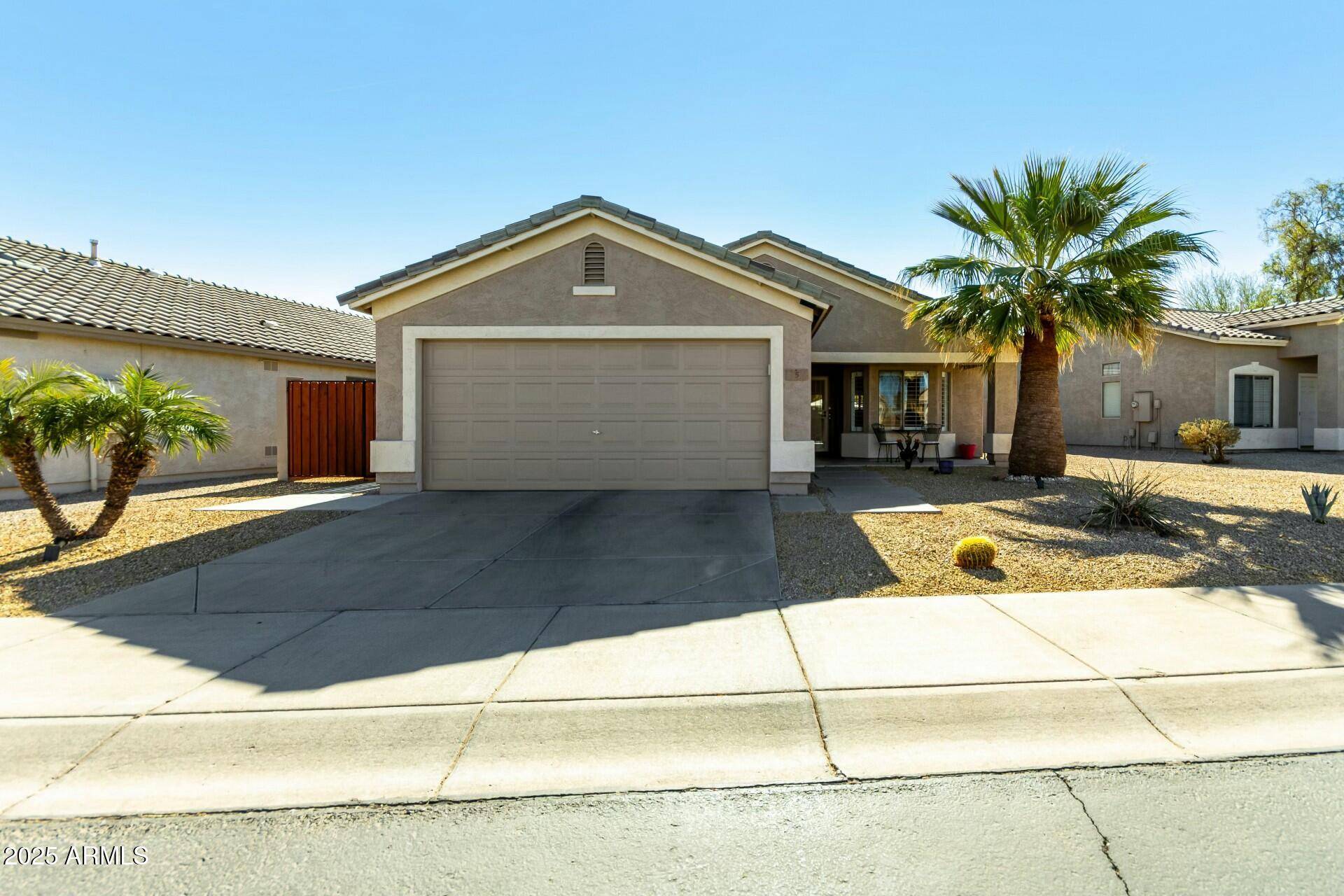 5 E ZINNIA Place,  San Tan Valley,  AZ 85143