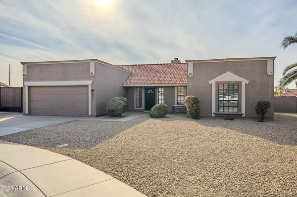 5821 W KESLER Street, Chandler, AZ 85226