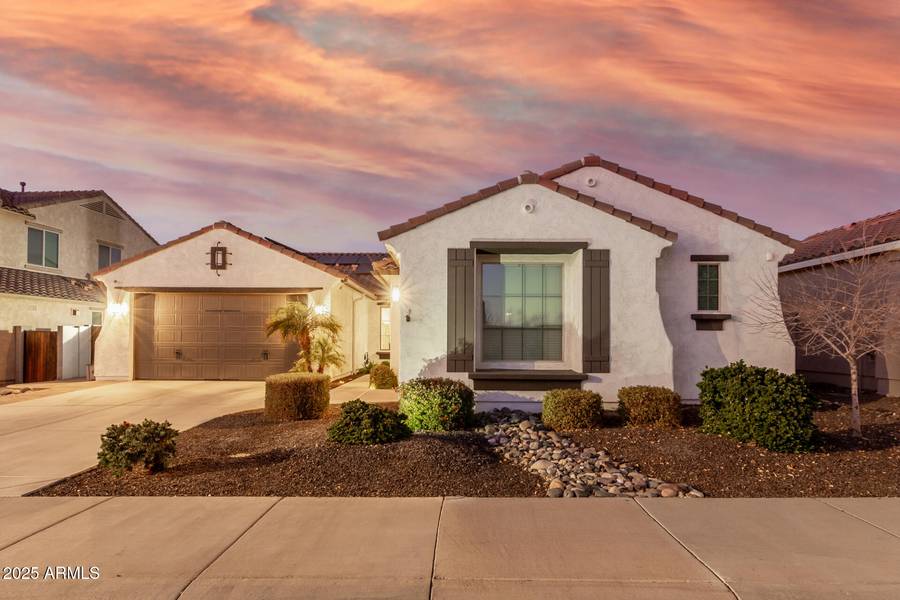 10496 W COTTONTAIL Lane, Peoria, AZ 85383