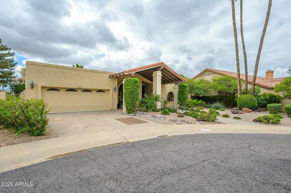 8209 E DEL CRISTAL Drive, Scottsdale, AZ 85258