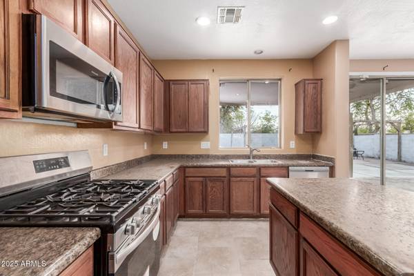 Tolleson, AZ 85353,8841 W CORDES Road