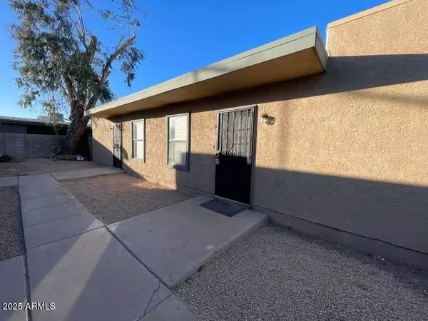 Phoenix, AZ 85008,2730 E BELLEVIEW Street #10