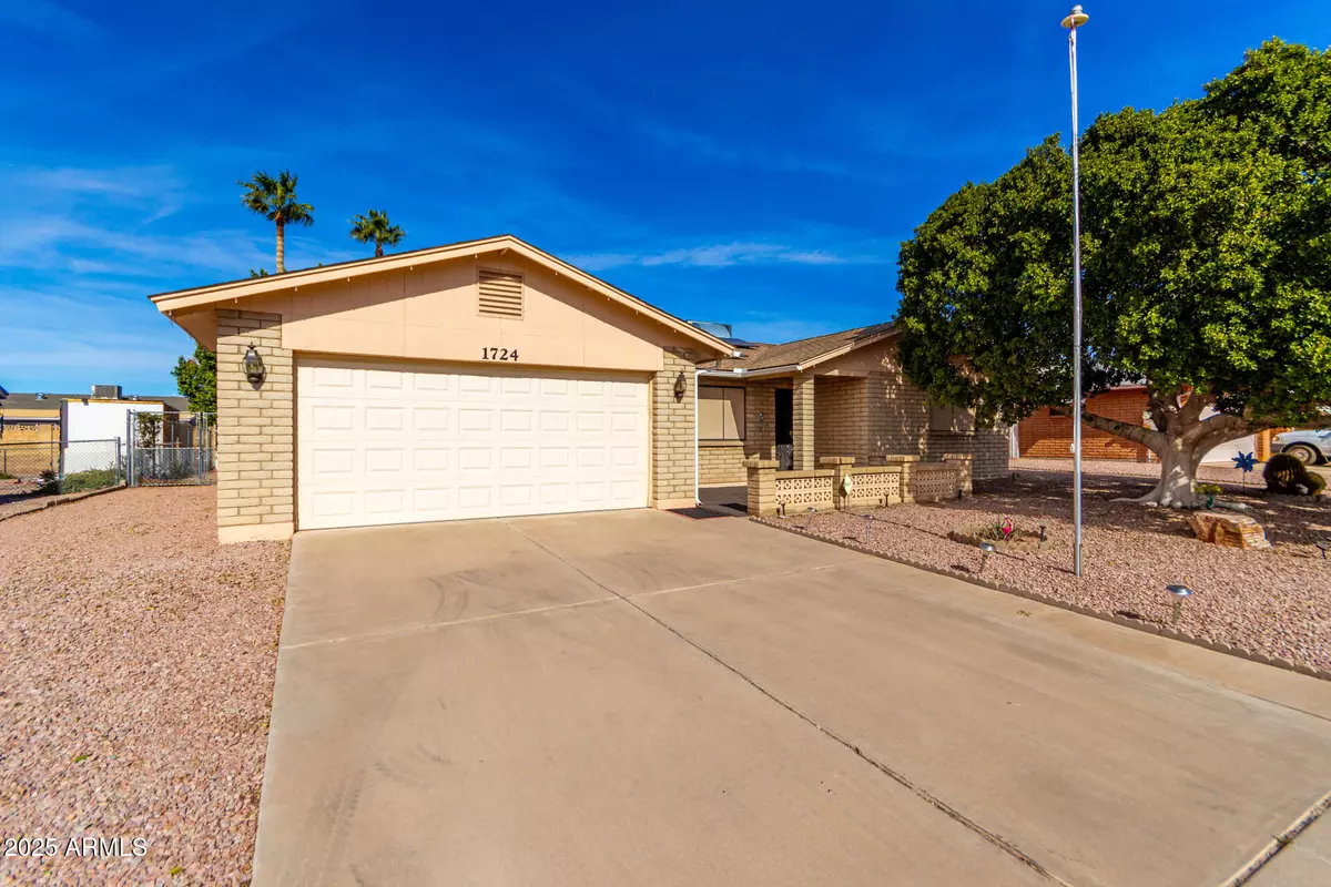 Apache Junction, AZ 85120,1724 W 15TH Avenue