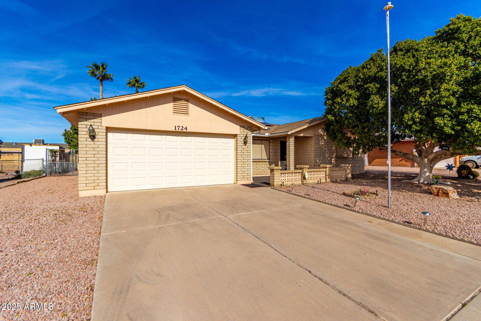 Apache Junction, AZ 85120,1724 W 15TH Avenue