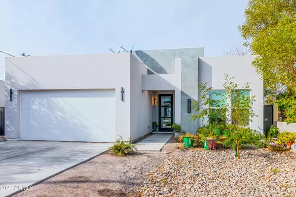 2826 N 28TH Place, Phoenix, AZ 85008