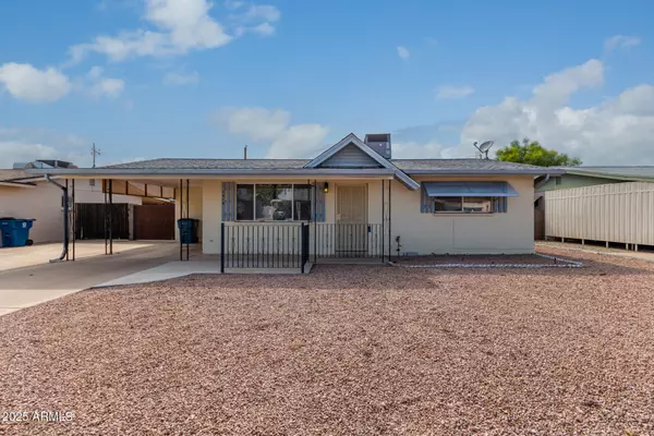 1416 S LAWTHER Drive, Apache Junction, AZ 85120