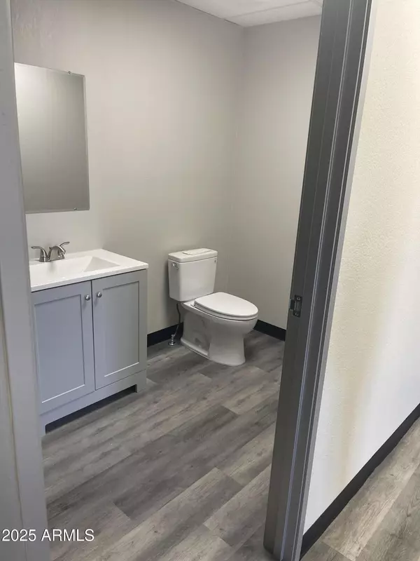 Phoenix, AZ 85020,640 E PURDUE Avenue #202