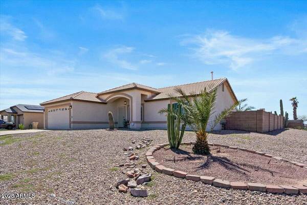 15442 S TIPTON Place, Arizona City, AZ 85123