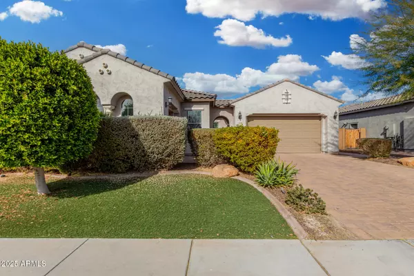 9438 W WEEPING WILLOW Road, Peoria, AZ 85383