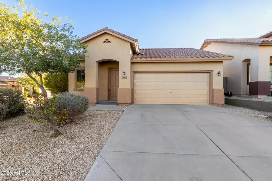 3929 W GLACIER Court, Anthem, AZ 85086