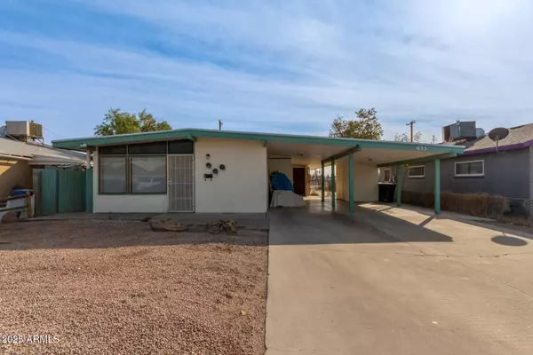 633 W 1ST Street, Mesa, AZ 85201