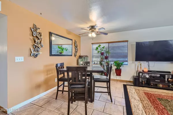 Phoenix, AZ 85040,2550 E CORONA Avenue