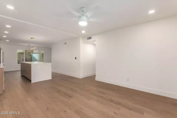 Scottsdale, AZ 85258,7153 N VIA DE PAESIA --