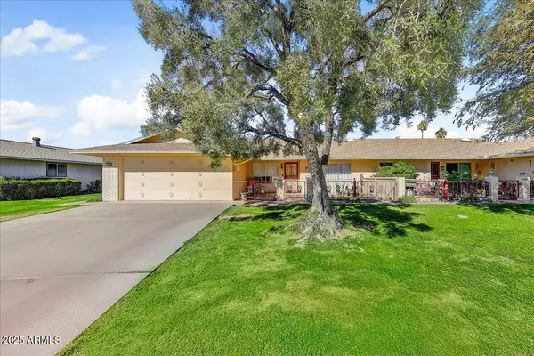 9506 W GREENHURST Drive, Sun City, AZ 85351