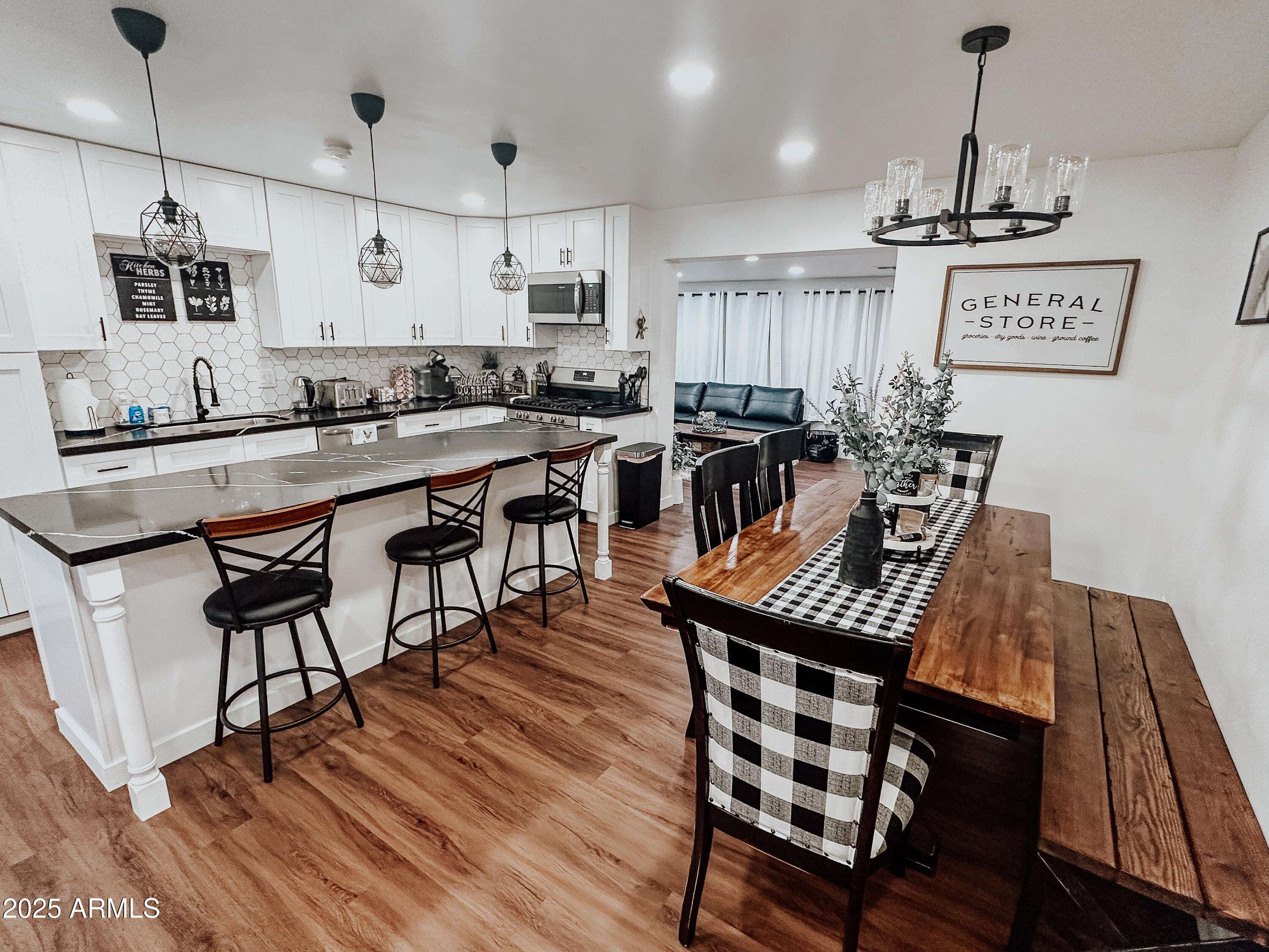 Scottsdale, AZ 85251,7715 E CATALINA Drive