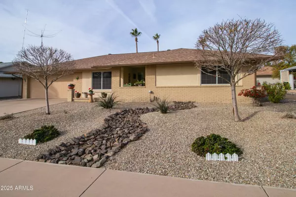 17826 N BUNTLINE Drive, Sun City West, AZ 85375