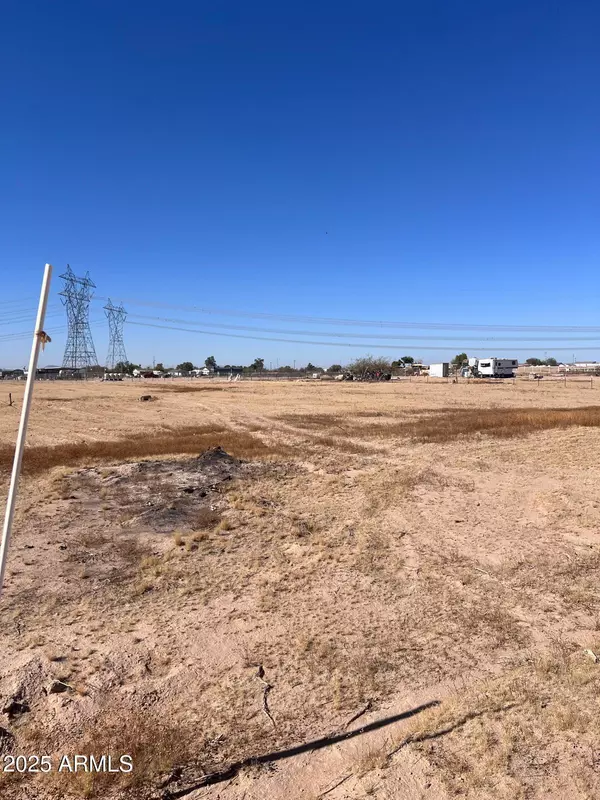 Tonopah, AZ 85354,335 S 335th Avenue #-