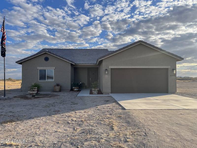 21333 W SLEEPY RANCH Road, Wittmann, AZ 85361