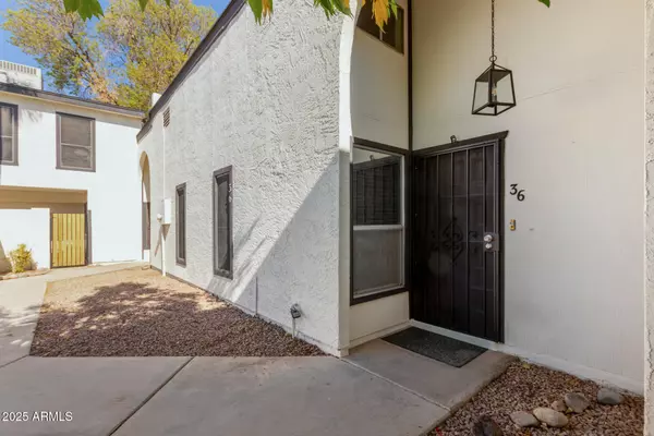 1051 S DOBSON Road #36, Mesa, AZ 85202