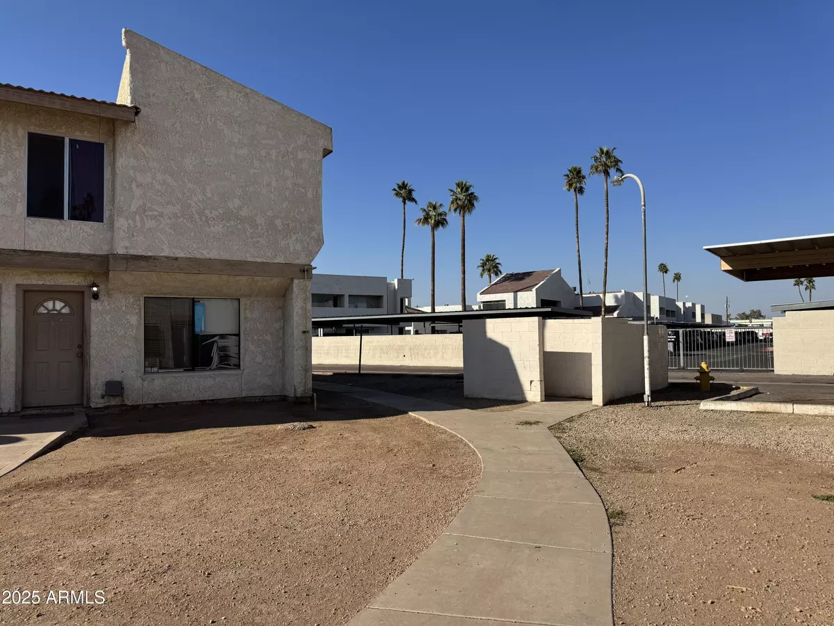 Phoenix, AZ 85031,3840 N 43Rd Avenue #75