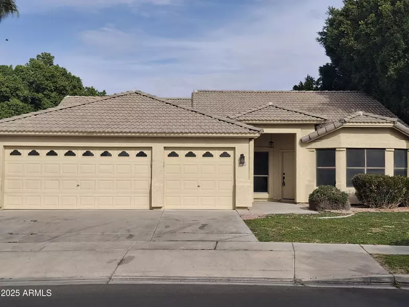 4841 S VISTA Place, Chandler, AZ 85248