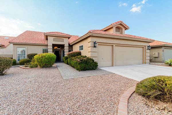 25010 S FOXGLENN Drive, Sun Lakes, AZ 85248