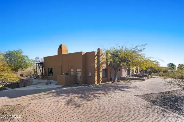 Cave Creek, AZ 85331,42221 N DEER TRAIL Road