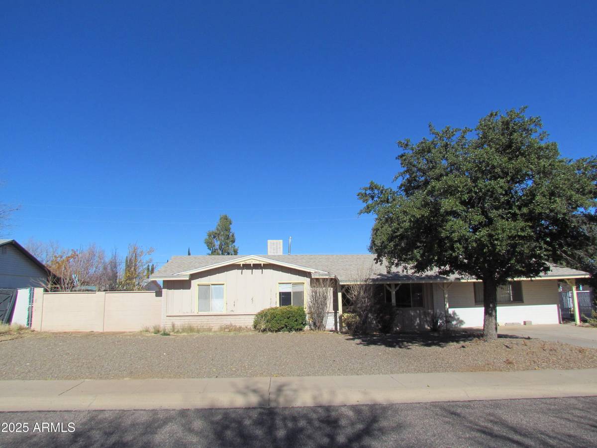 Sierra Vista, AZ 85635,2501 MEADOWLARK Drive