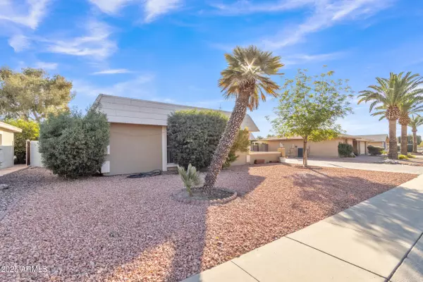 15825 N 110TH Avenue, Sun City, AZ 85351