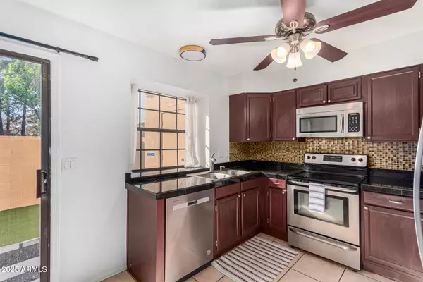 Scottsdale, AZ 85254,5704 E AIRE LIBRE Avenue #1209