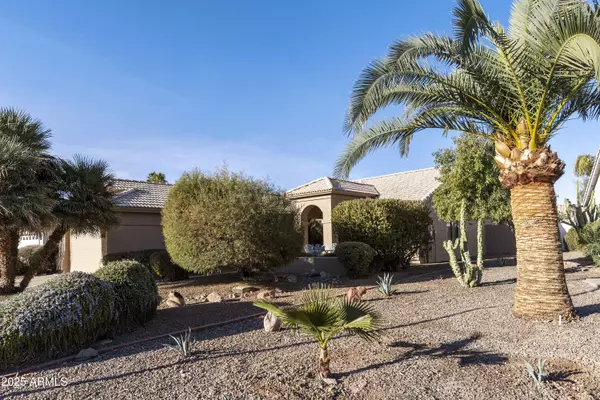 23610 S DESERT MOON Court, Sun Lakes, AZ 85248