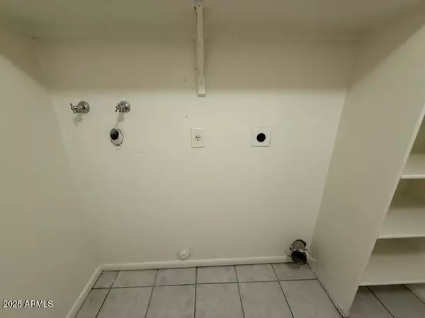 8520 W PALM Lane #1021 Phoenix, AZ 85037