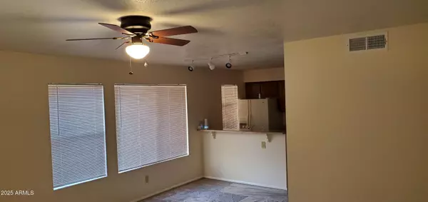 Mesa, AZ 85202,1432 W EMERALD Avenue #647