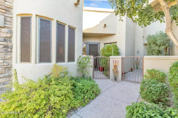 Mesa, AZ 85207,7445 E EAGLE CREST Drive #1081