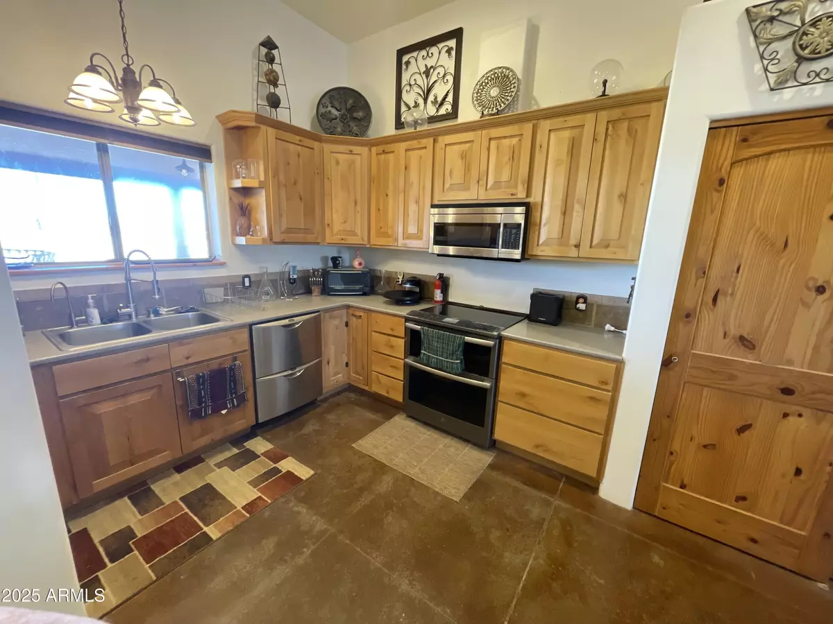 Wittmann, AZ 85361,30508 N 239TH Drive