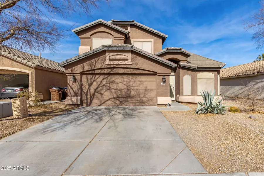 728 E LOVEGRASS Drive, San Tan Valley, AZ 85143