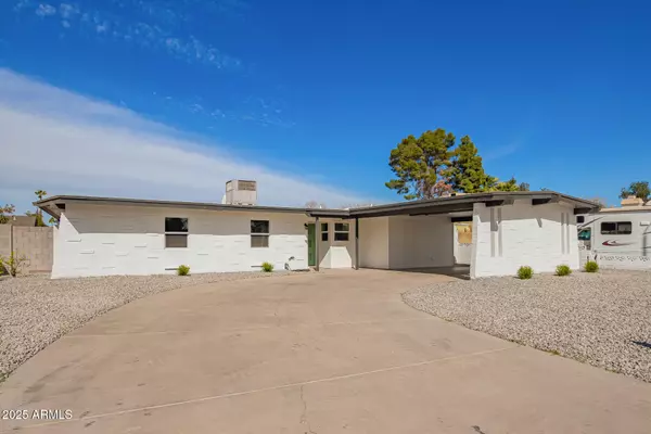 Glendale, AZ 85302,5528 W SUNNYSLOPE Lane