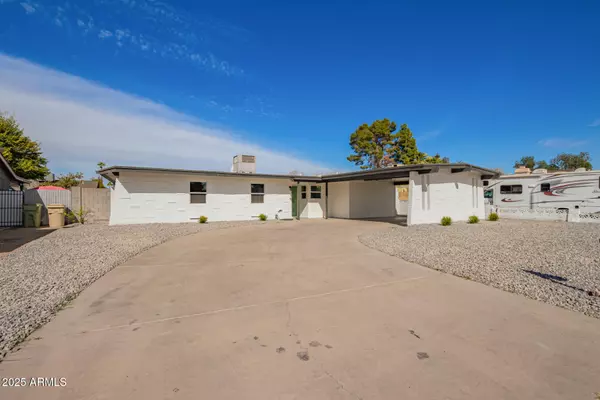 Glendale, AZ 85302,5528 W SUNNYSLOPE Lane