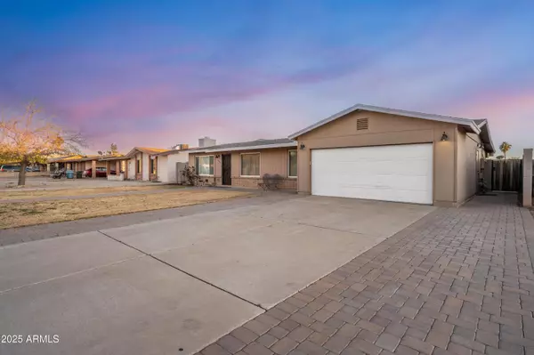 8923 W Campbell Avenue, Phoenix, AZ 85037