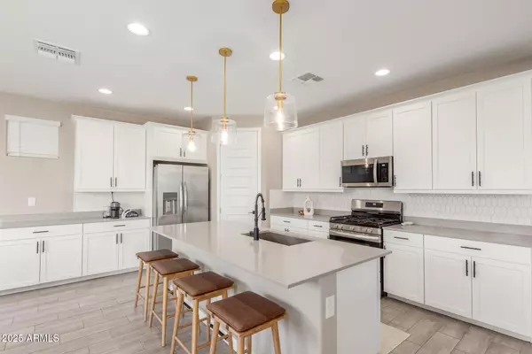 26049 S 230TH Street Queen Creek, AZ 85142