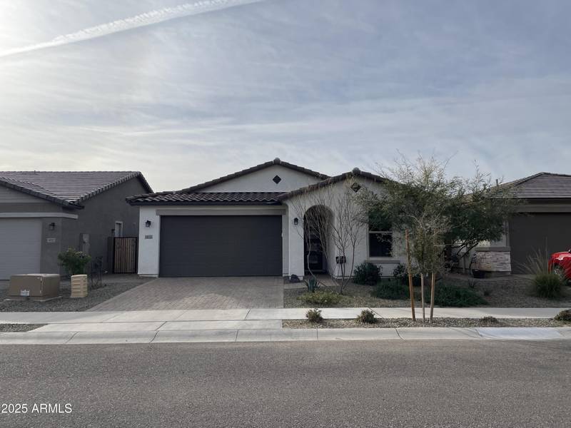 18335 W SKYLINE Court, Surprise, AZ 85374