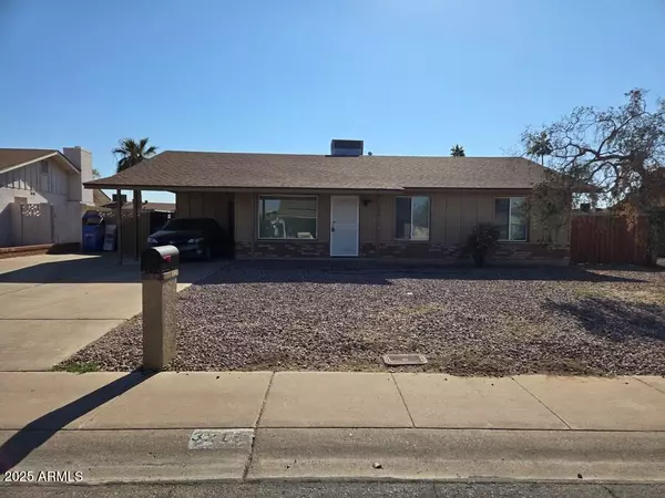 3215 W SHANGRI LA Road, Phoenix, AZ 85029