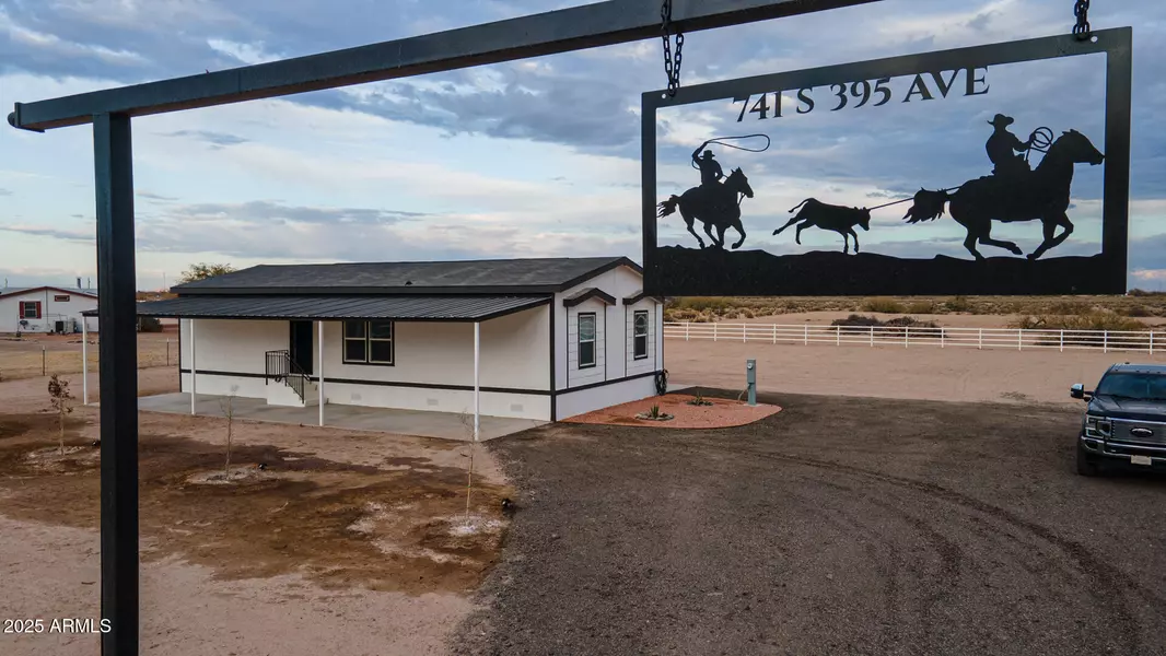 741 S 395th Avenue, Tonopah, AZ 85354