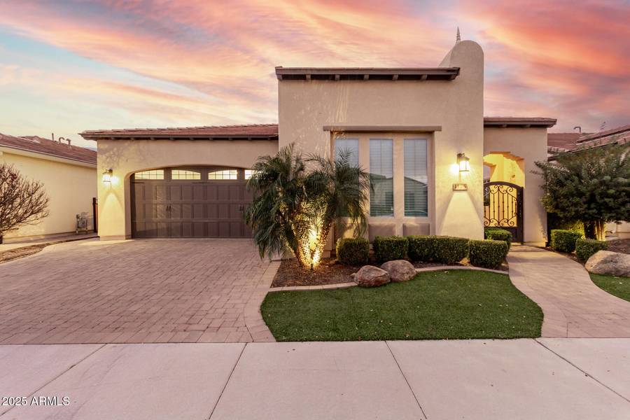 1175 E COPPER Hollow, Queen Creek, AZ 85140