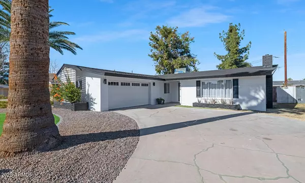 8626 E MONTEBELLO Avenue, Scottsdale, AZ 85250