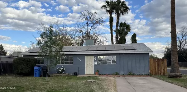 2201 N 29TH Place, Phoenix, AZ 85008