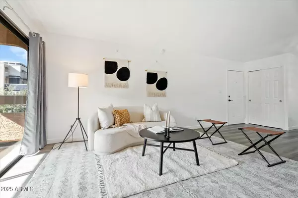 Scottsdale, AZ 85251,8500 E INDIAN SCHOOL Road #223