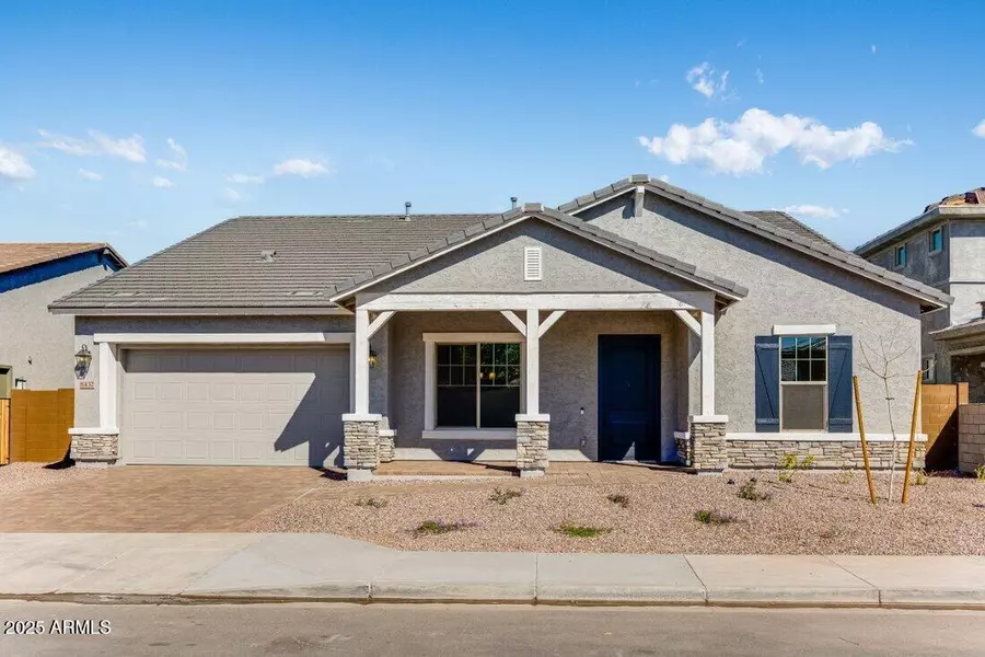 8432 W SOLANO Drive, Glendale, AZ 85305